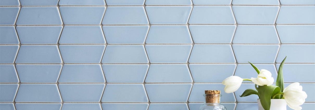 5 ways to create an inviting room using tile